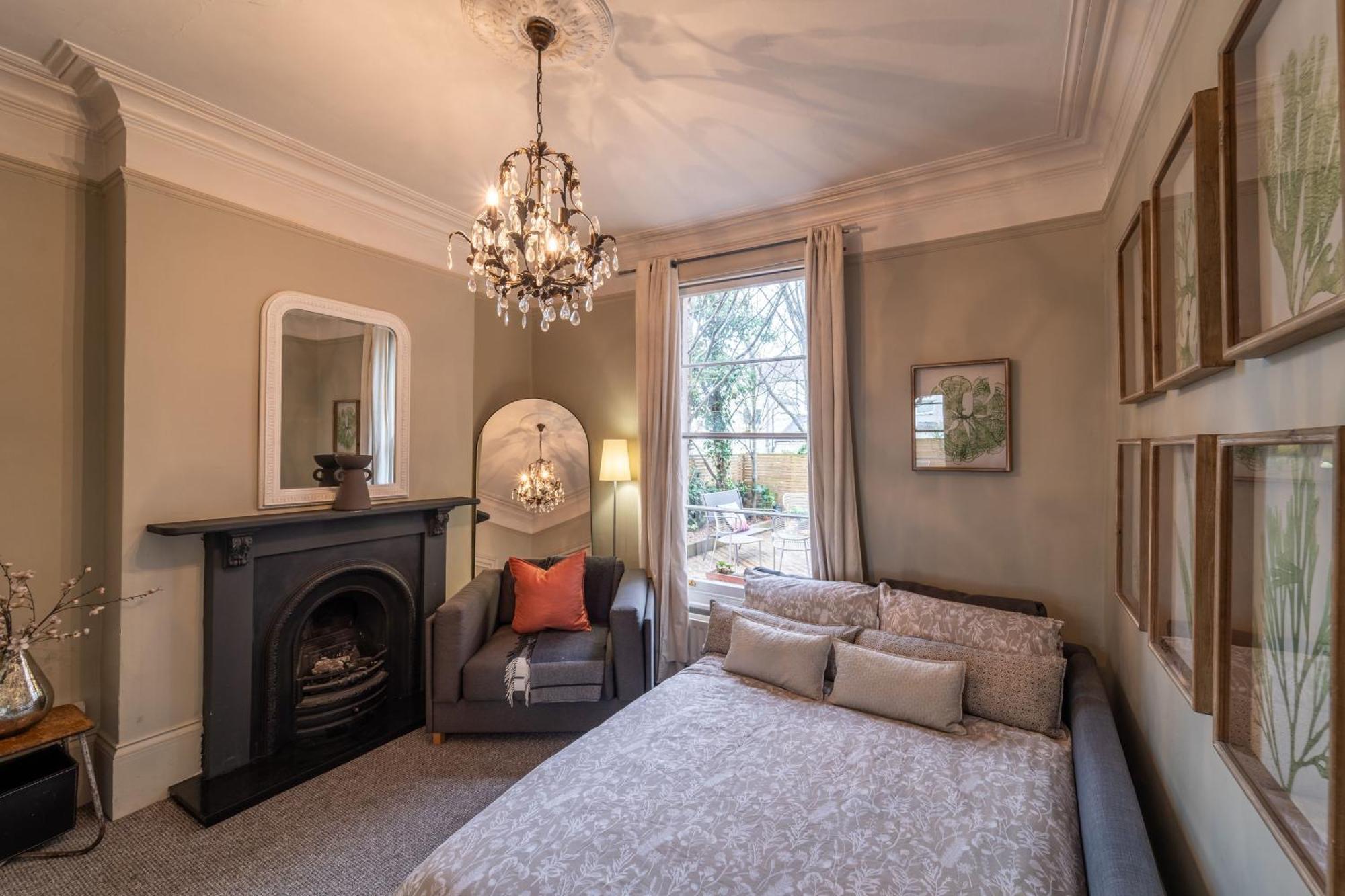 Victorian Townhouse 5 Bedrooms