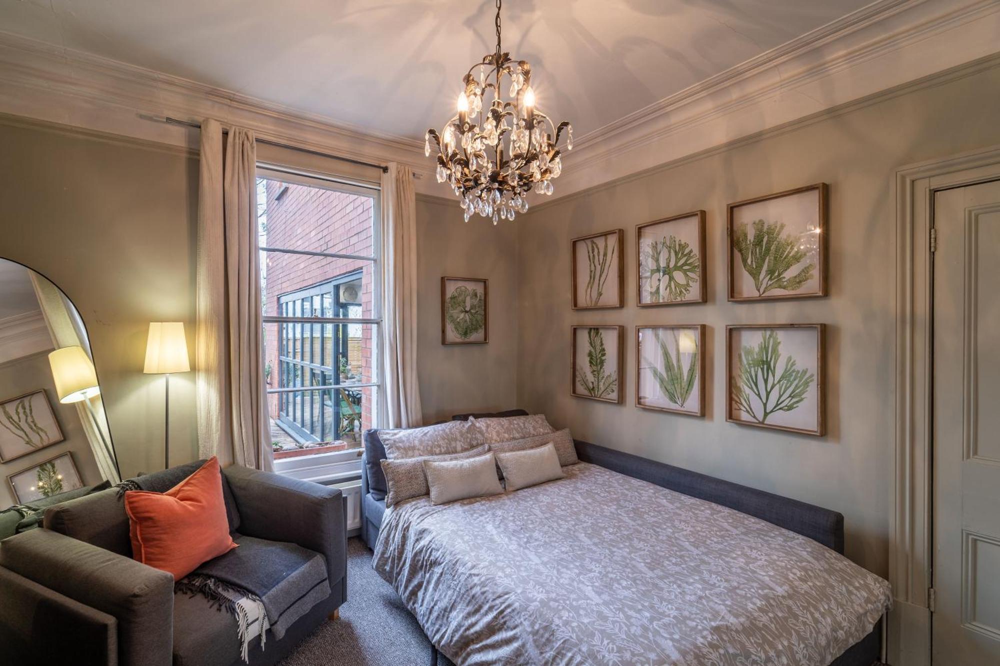 Victorian Townhouse 5 Bedrooms Holiday home *