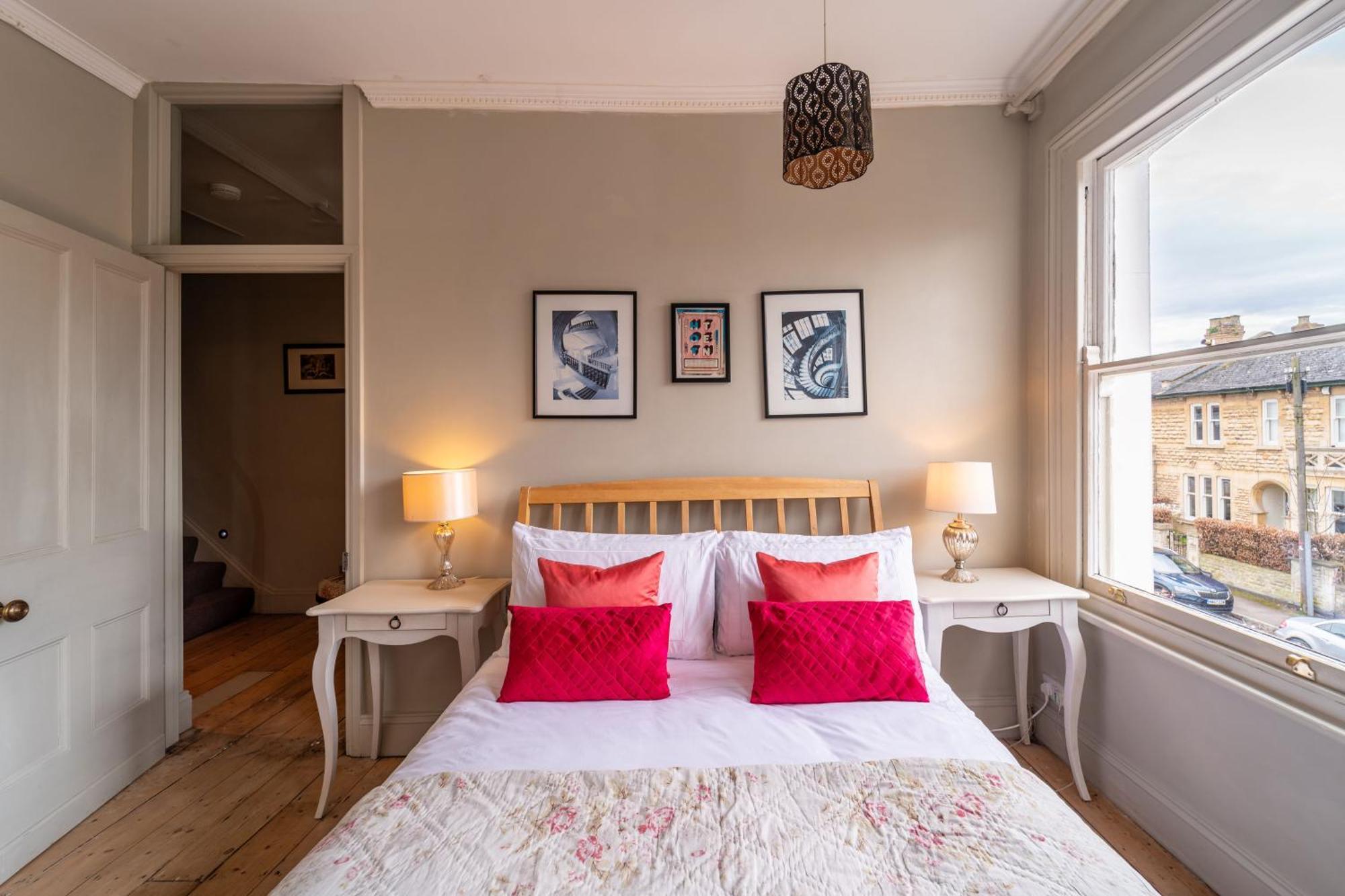 Victorian Townhouse 5 Bedrooms Holiday home *